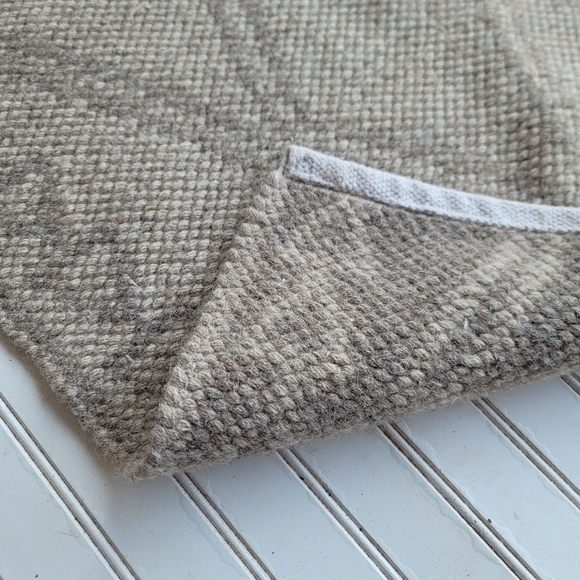 Geometric Reversible Rug Wool Hand-Woven Natural Baige Tan Carpet 56"×33"Excel - Picture 6 of 9